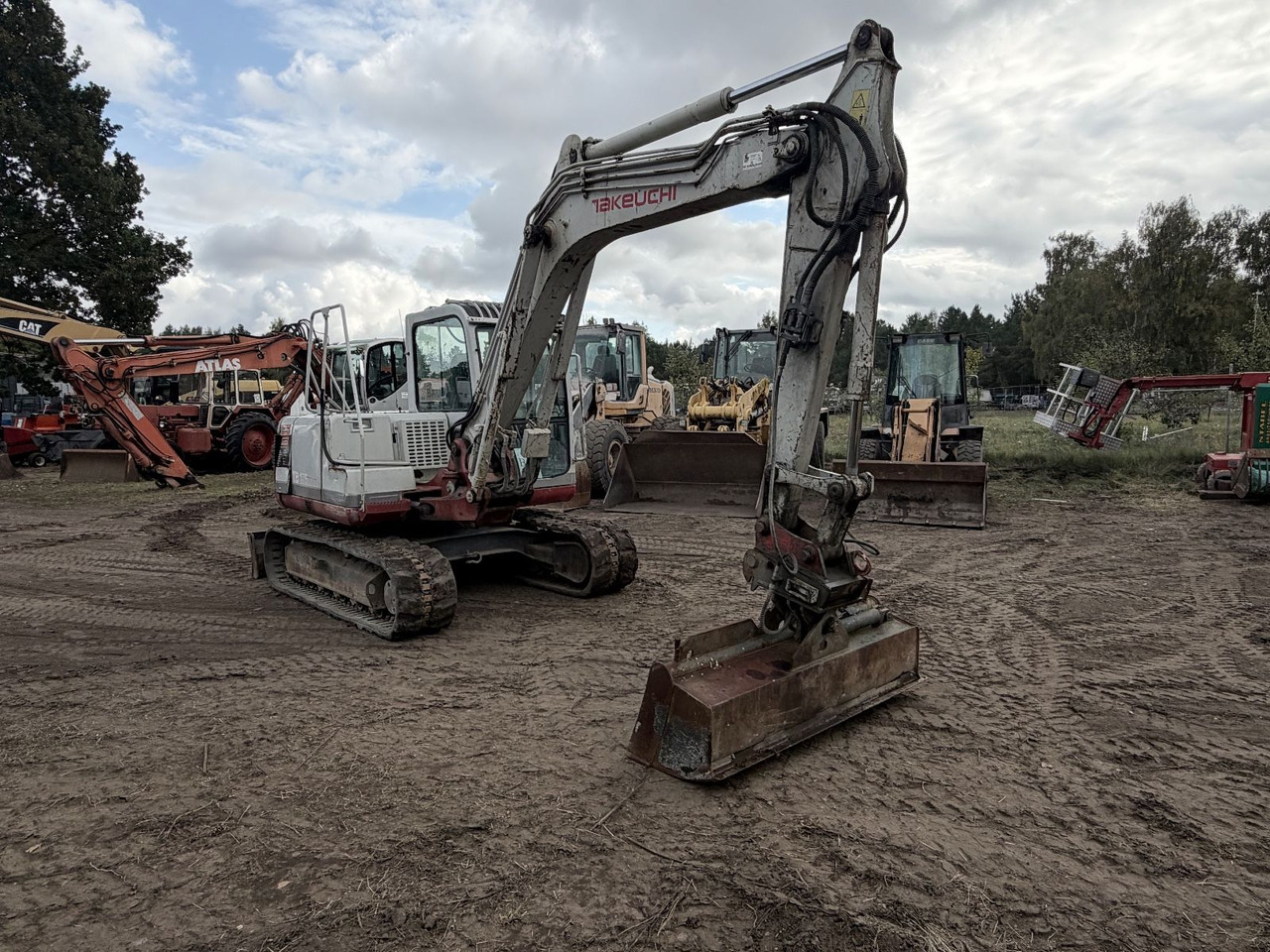 Takeuchi TB 175 - Mini escavadeira: foto 1 Takeuchi TB 175 - Mini escavadeira: foto 1