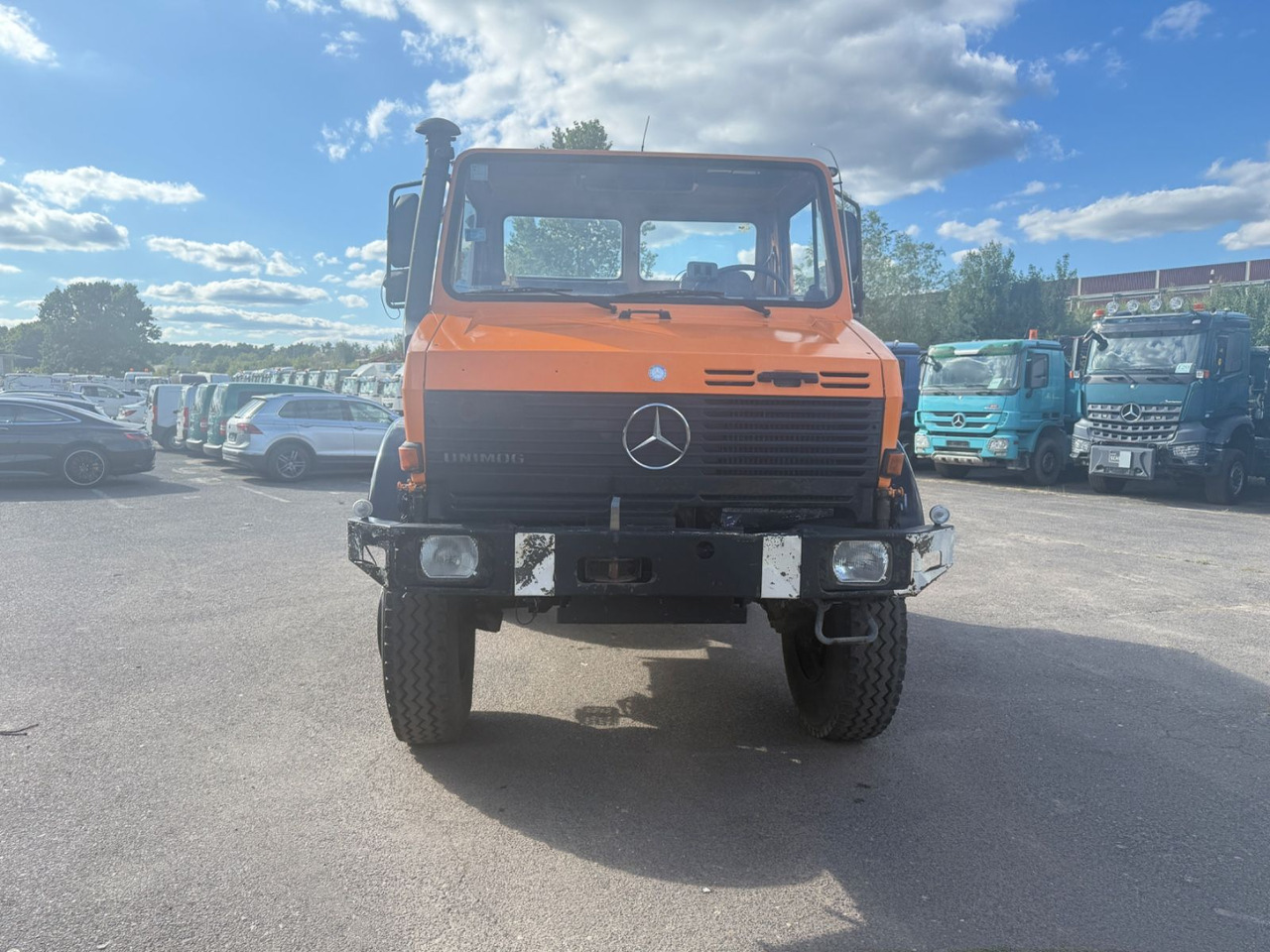 Unimog 2100 4x4 - Camião de caixa aberta/ Plataforma: foto 2 Unimog 2100 4x4 - Camião de caixa aberta/ Plataforma: foto 2