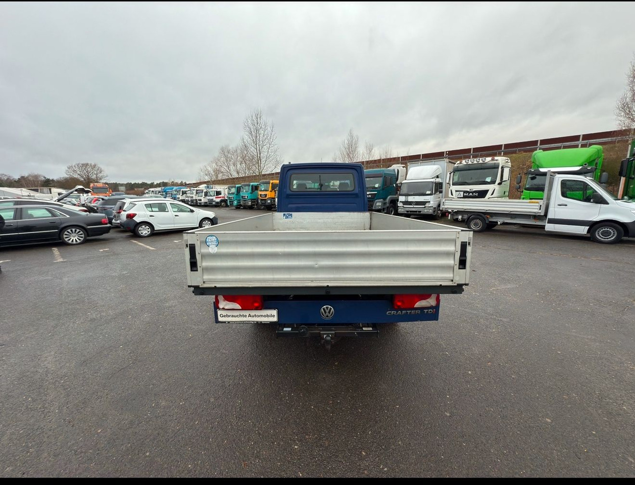Volkswagen Crafter Pritsche 35 lang L3 Doppelkabine - Carrinha de caixa aberta: foto 5 Volkswagen Crafter Pritsche 35 lang L3 Doppelkabine - Carrinha de caixa aberta: foto 5