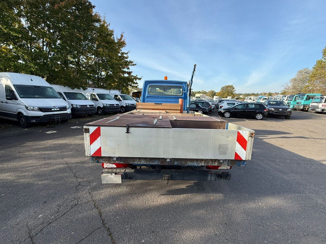 Volkswagen Crafter Pritsche 50 mittel L2 KRAN 500 KG - Carrinha de caixa aberta: foto 5 Volkswagen Crafter Pritsche 50 mittel L2 KRAN 500 KG - Carrinha de caixa aberta: foto 5