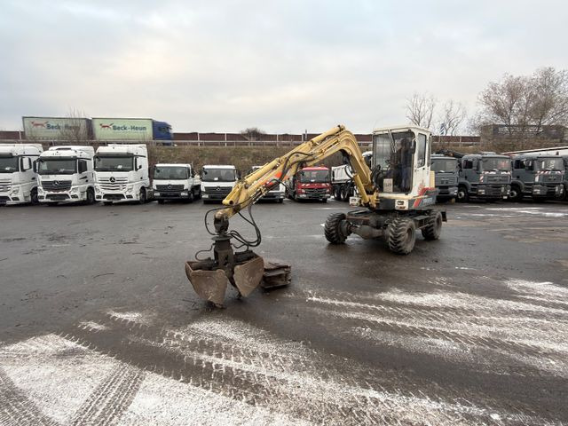 Yanmar YB 401 W Greifer und Schaufel - Escavadeira de rodas: foto 4 Yanmar YB 401 W Greifer und Schaufel - Escavadeira de rodas: foto 4