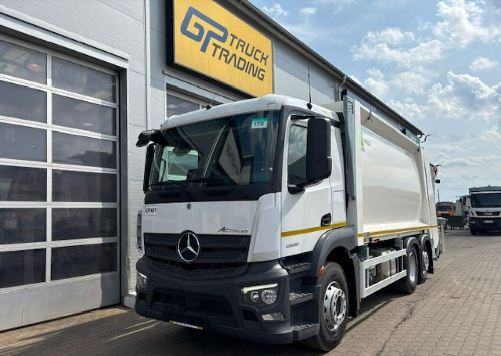 Mercedes-Benz Actros - Caminhão de lixo: foto 1 Mercedes-Benz Actros - Caminhão de lixo: foto 1