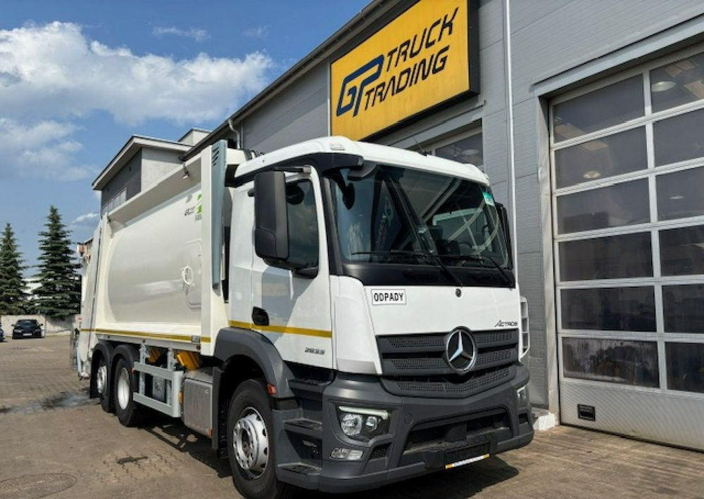 Mercedes-Benz Actros - Caminhão de lixo: foto 3 Mercedes-Benz Actros - Caminhão de lixo: foto 3