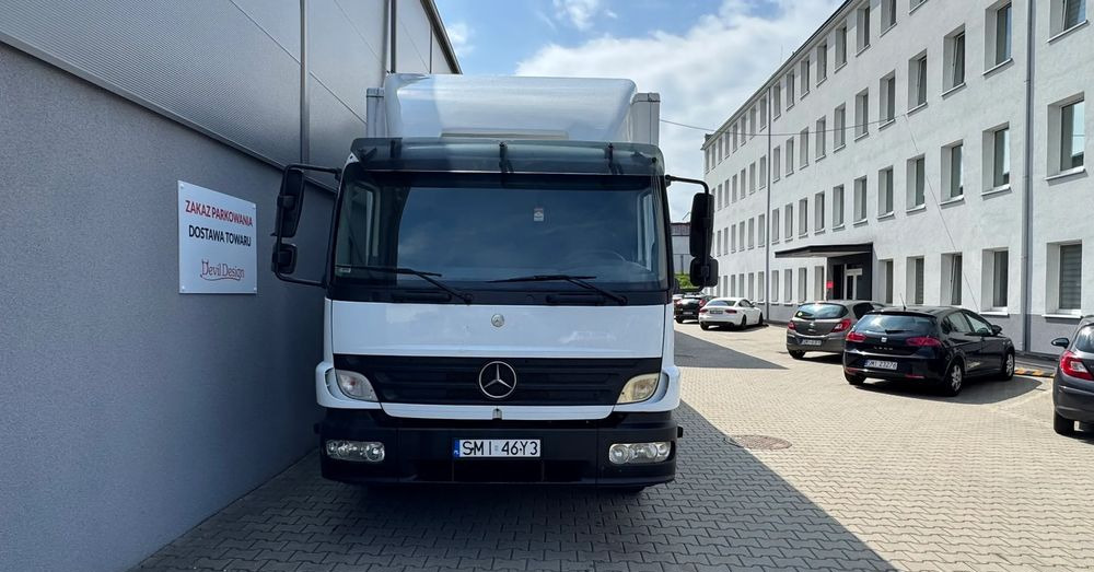 Mercedes-Benz atego - Camião frigorífico: foto 3 Mercedes-Benz atego - Camião frigorífico: foto 3
