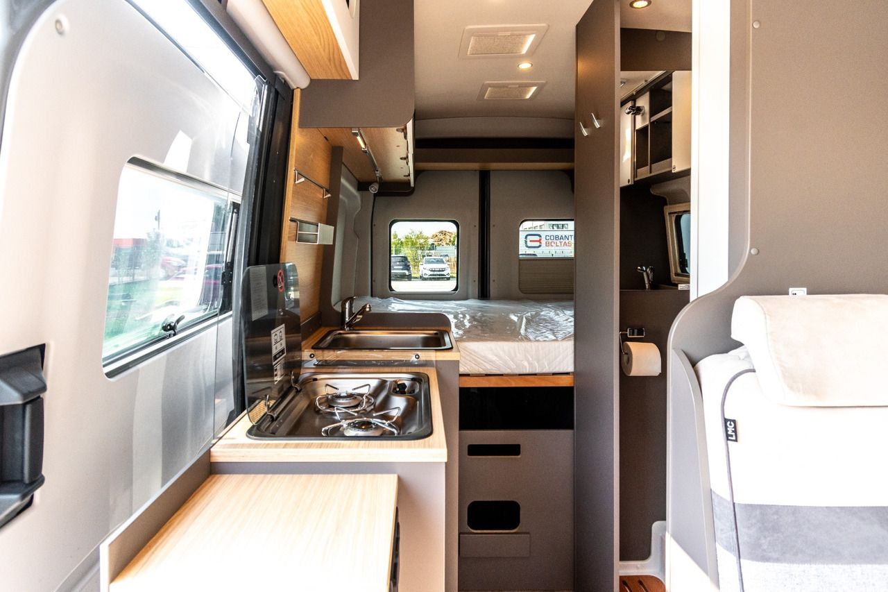 Campervan novo LMC Innovan 590: foto 17