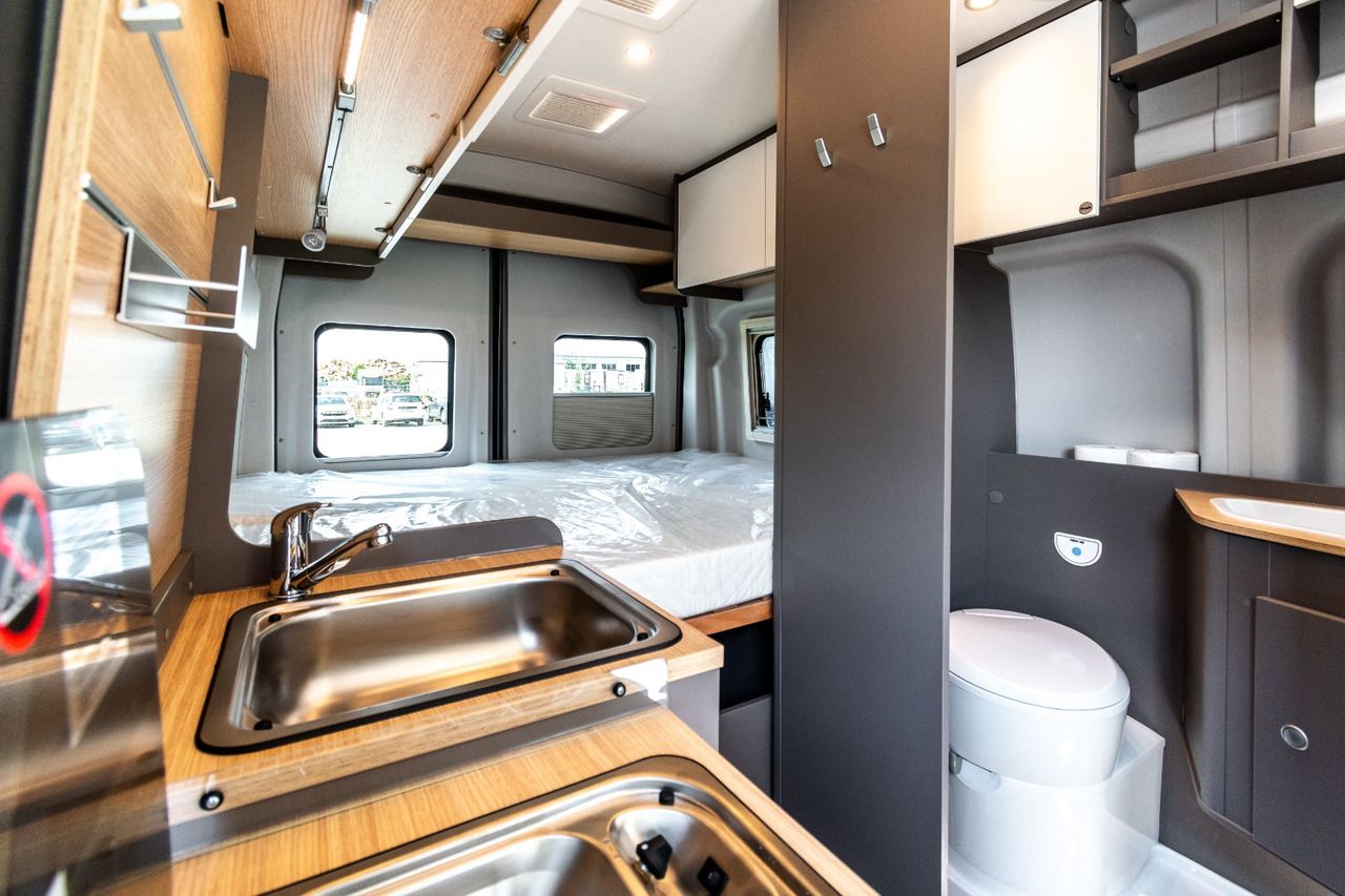 Campervan novo LMC Innovan 590: foto 19
