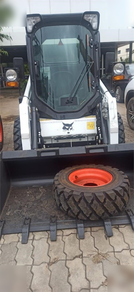 BOBCAT S450 - Mini pá carregadora: foto 4 BOBCAT S450 - Mini pá carregadora: foto 4