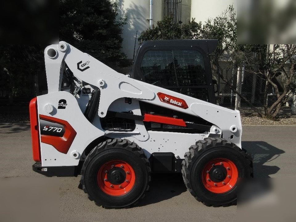 BOBCAT S770 - Mini pá carregadora: foto 1 BOBCAT S770 - Mini pá carregadora: foto 1