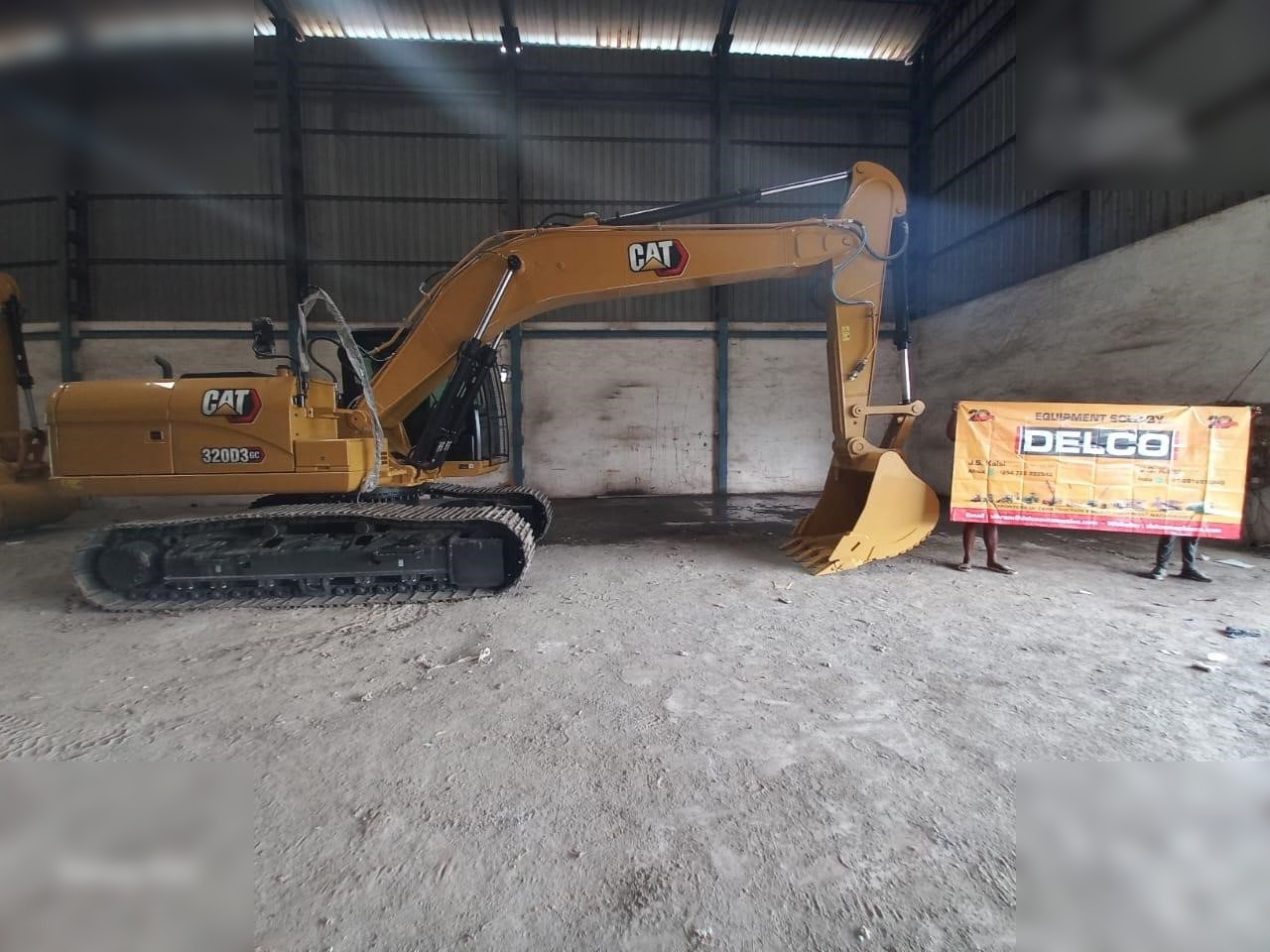 CATERPILLAR 320D3GC - Escavadora de rastos: foto 4 CATERPILLAR 320D3GC - Escavadora de rastos: foto 4