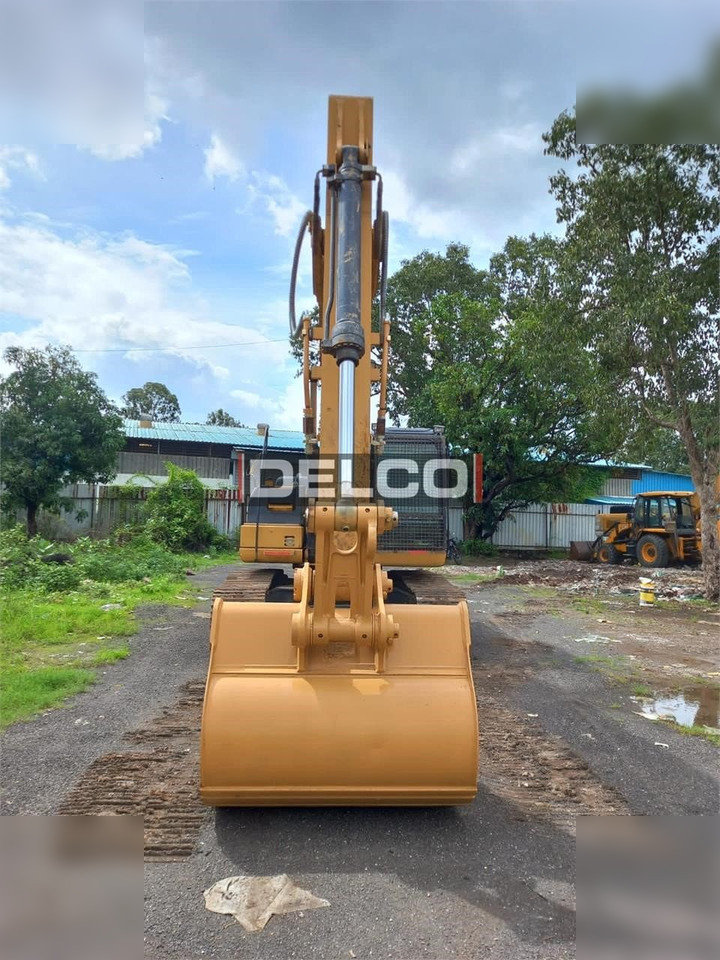 Escavadora de rastos novo CATERPILLAR 323D3: foto 13