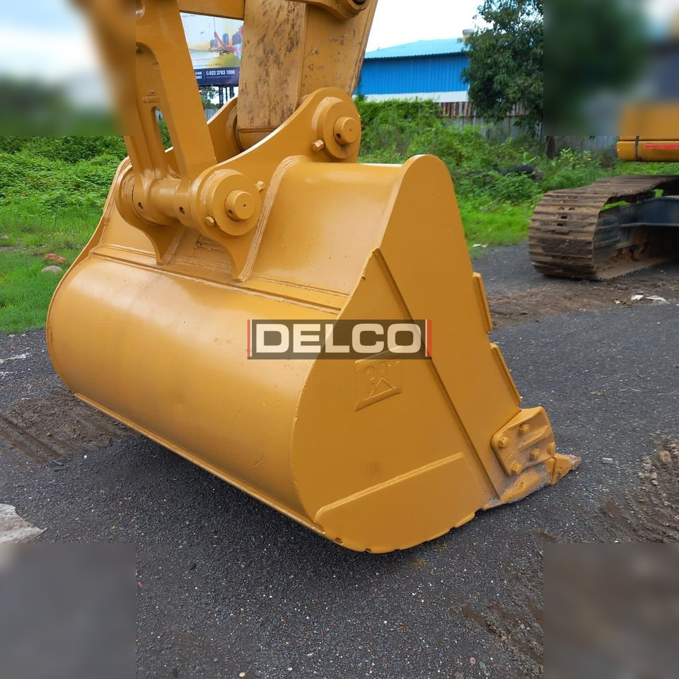 Escavadora de rastos novo CATERPILLAR 323D3: foto 16