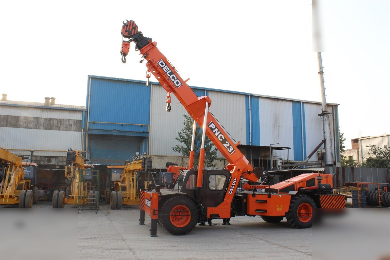DELCO PNC 23 - Grua móvel: foto 2 DELCO PNC 23 - Grua móvel: foto 2