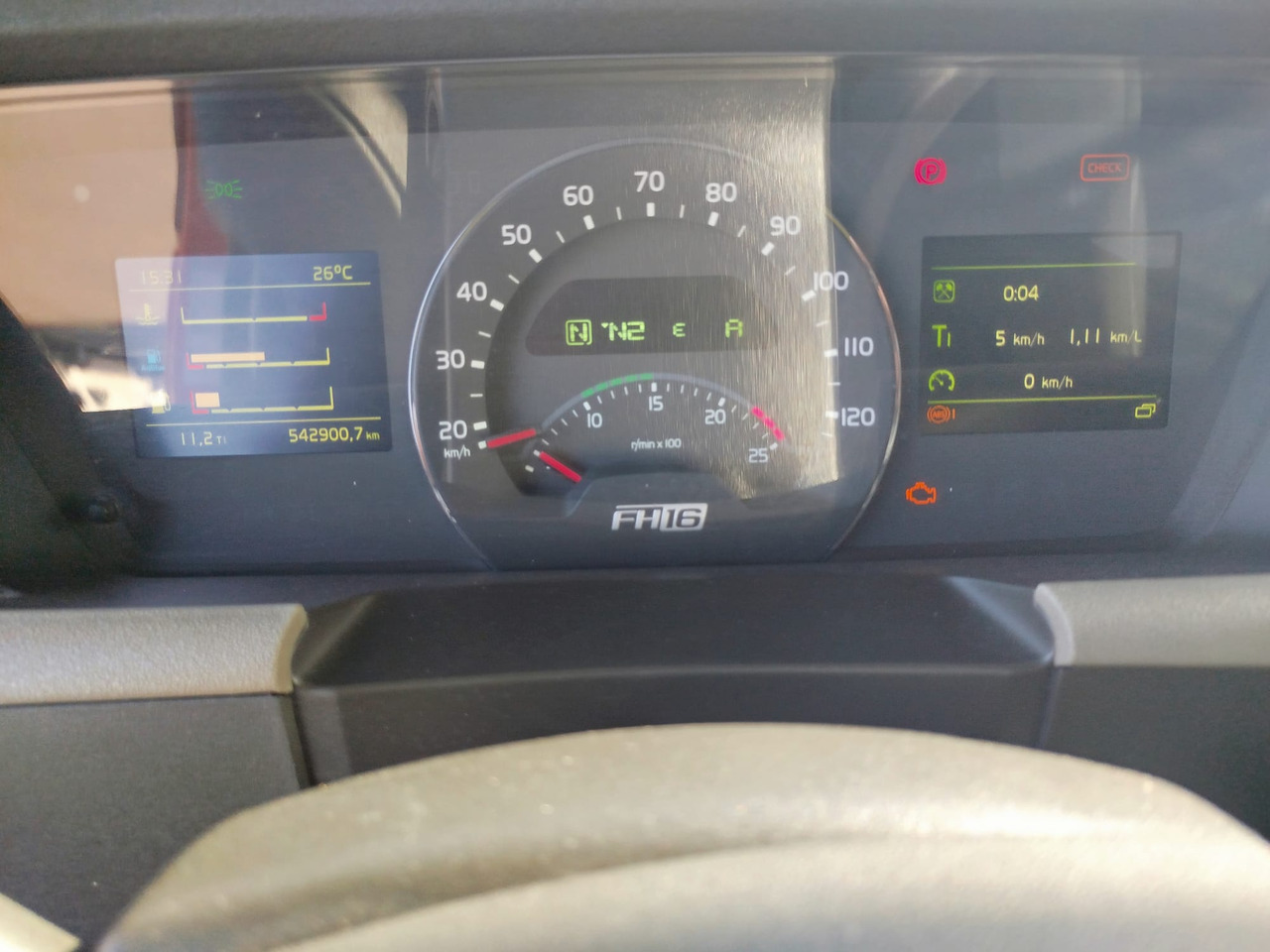 Camião de caixa aberta/ Plataforma VOLVO FH16 750: foto 30