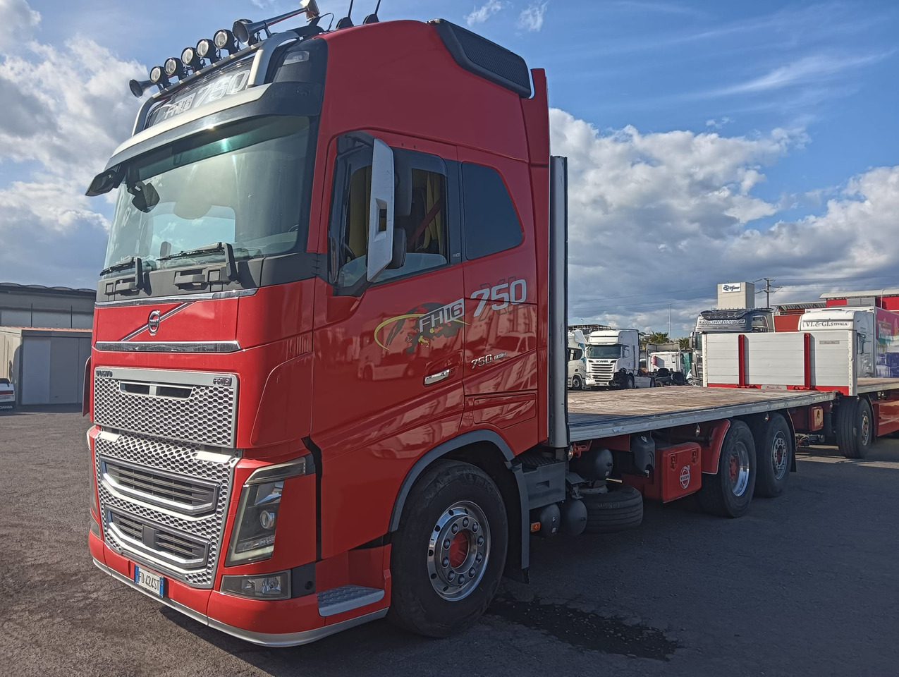 Camião de caixa aberta/ Plataforma VOLVO FH16 750: foto 18