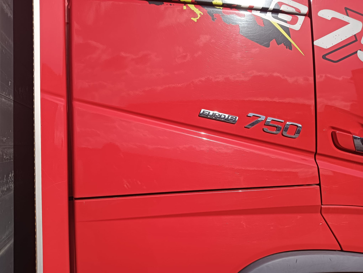Camião de caixa aberta/ Plataforma VOLVO FH16 750: foto 16