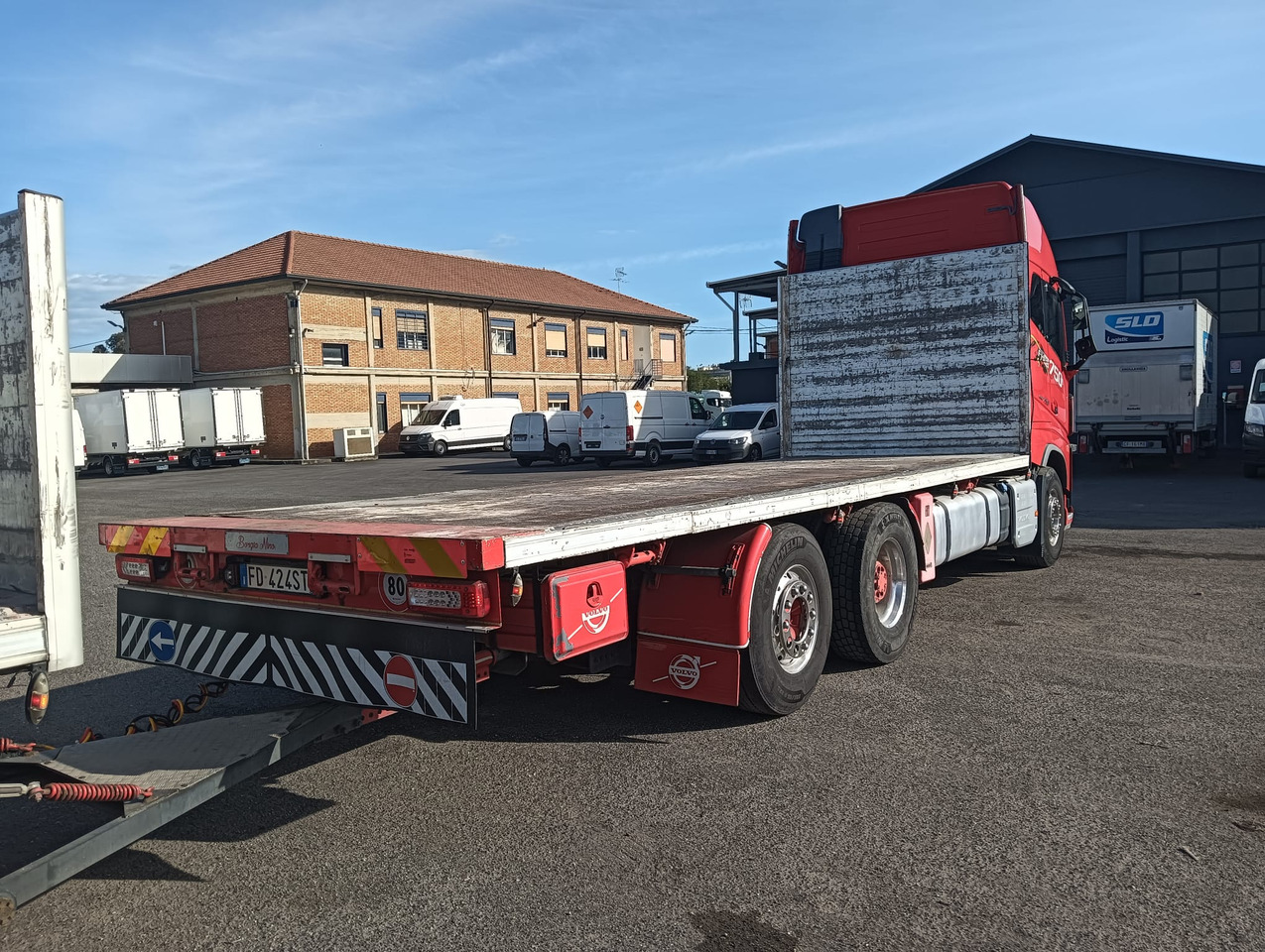 Camião de caixa aberta/ Plataforma VOLVO FH16 750: foto 12