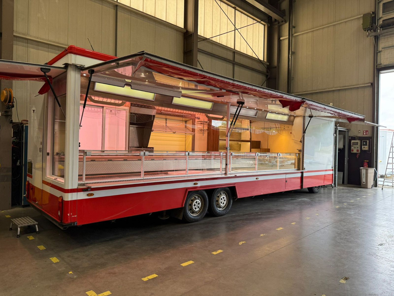 Fiat ESSELMANN Verkaufsfahrzeug ähn. Borco - Food truck: foto 1 Fiat ESSELMANN Verkaufsfahrzeug ähn. Borco - Food truck: foto 1