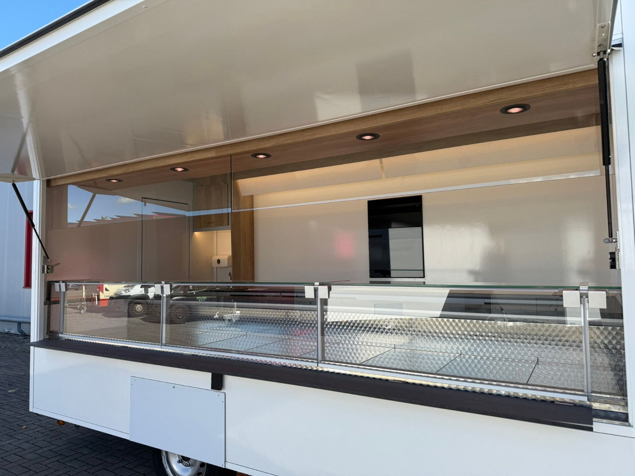 Renault ESSELMANN Verkaufsmobil - Food truck: foto 3 Renault ESSELMANN Verkaufsmobil - Food truck: foto 3