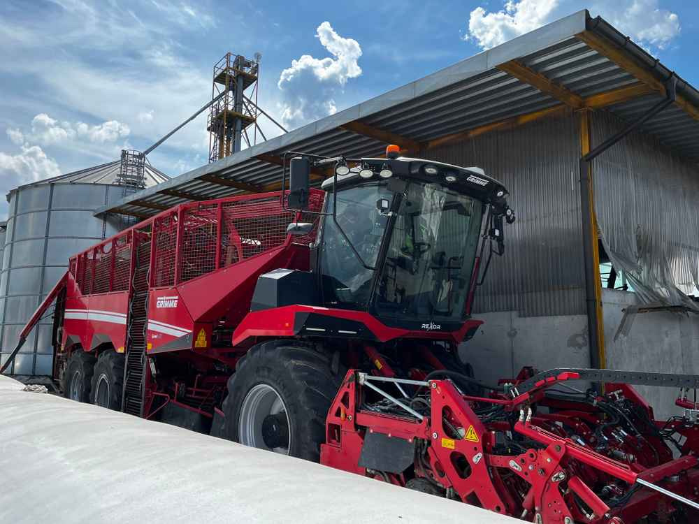 Grimme REXOR 6300 Platinum - Colheitadeira de beterraba: foto 4 Grimme REXOR 6300 Platinum - Colheitadeira de beterraba: foto 4