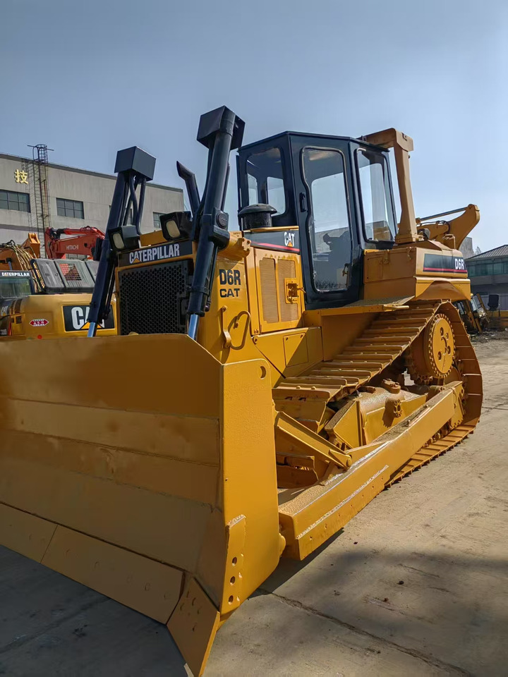 CAT D6R - Buldôzer: foto 5 CAT D6R - Buldôzer: foto 5