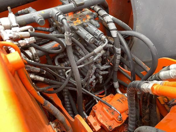 Escavadora de rastos Hitachi zaxis 70: foto 7