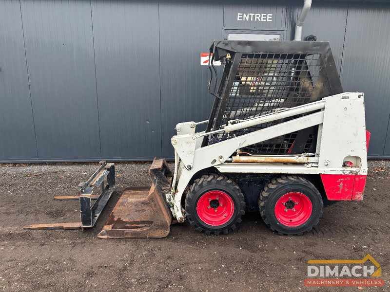 Bobcat S70 Bak en palletvorken - Pá carregadora: foto 1 Bobcat S70 Bak en palletvorken - Pá carregadora: foto 1