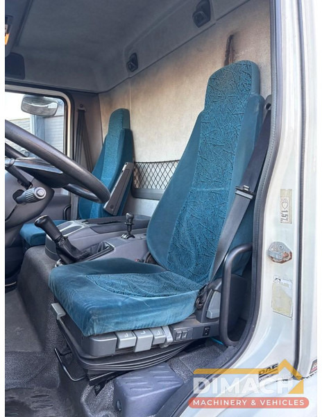 DAF FA LF45.150 4 paards, laadlift. Horsetruck NL truck - Camião de transporte de cavalos: foto 3 DAF FA LF45.150 4 paards, laadlift. Horsetruck NL truck - Camião de transporte de cavalos: foto 3