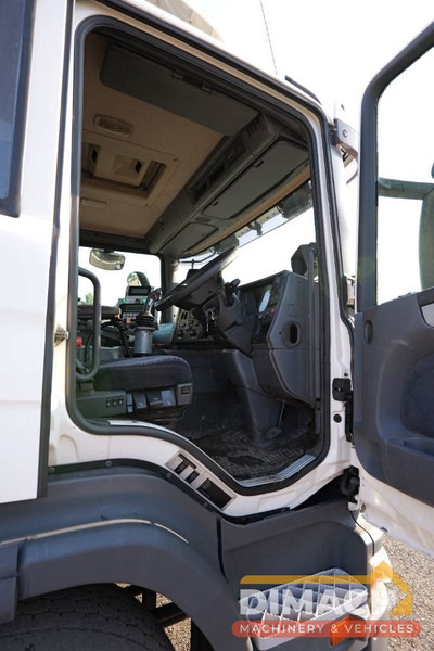 Camião chassi Scania P230 P 230 Euro 5 6x2*4 TOP!! Retarder right hand steer: foto 6