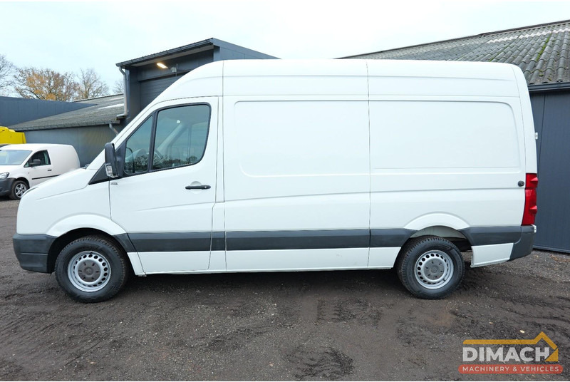Volkswagen Crafter Tempomat L2H2 airco Euro 5 - lage km - trekhaak - Furgão: foto 3 Volkswagen Crafter Tempomat L2H2 airco Euro 5 - lage km - trekhaak - Furgão: foto 3
