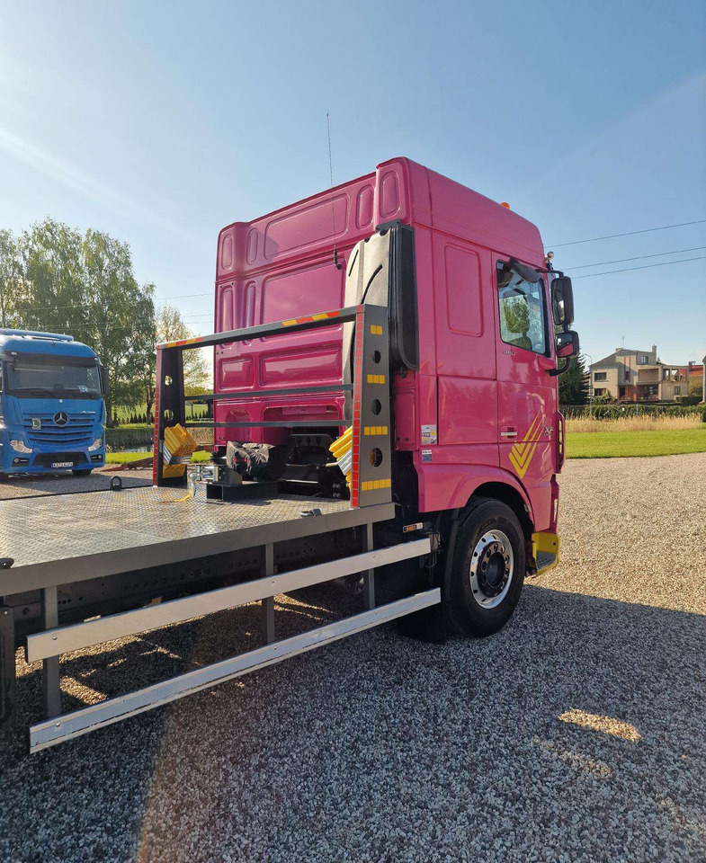 DAF XF 460 - Camião transporte de veículos: foto 4 DAF XF 460 - Camião transporte de veículos: foto 4