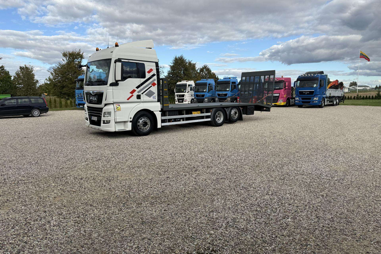 MAN TGX 26.420 - Camião transporte de veículos: foto 1 MAN TGX 26.420 - Camião transporte de veículos: foto 1