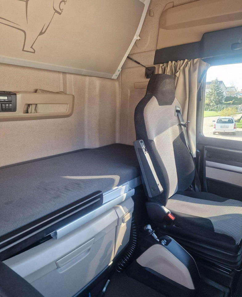 Camião transportador de contêineres/ Caixa móvel MAN TGX 26.420: foto 8