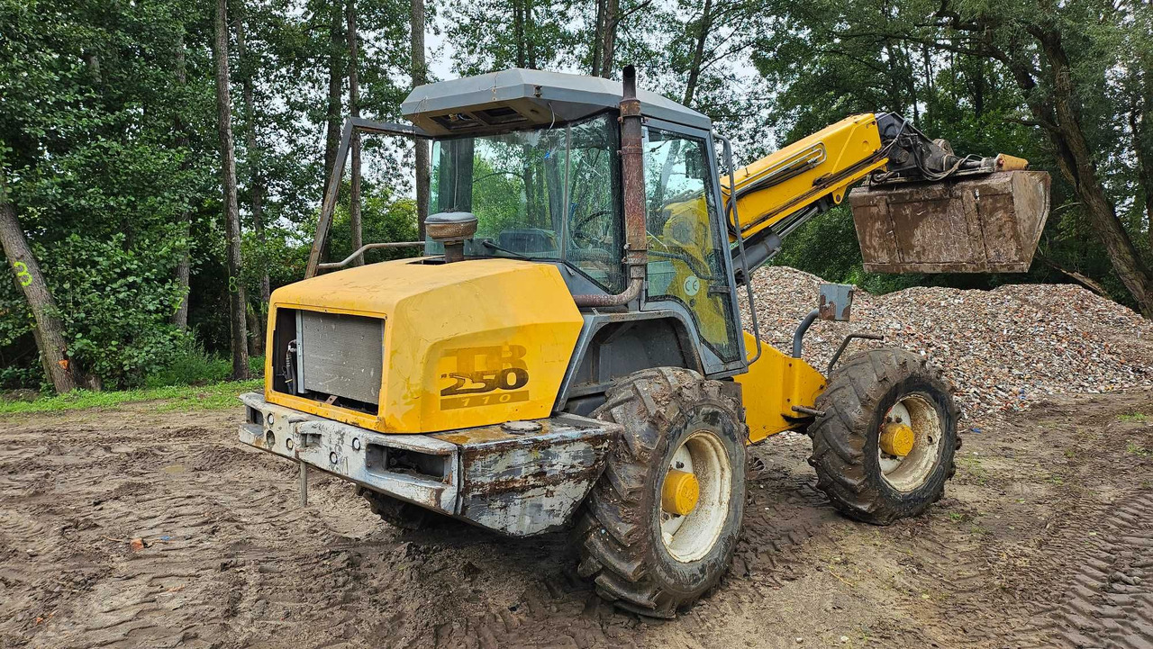 Ładowarka teleskopowa MATBRO TR250-110 Powershift jcb - Pá carregadora telescópica: foto 2 Ładowarka teleskopowa MATBRO TR250-110 Powershift jcb - Pá carregadora telescópica: foto 2