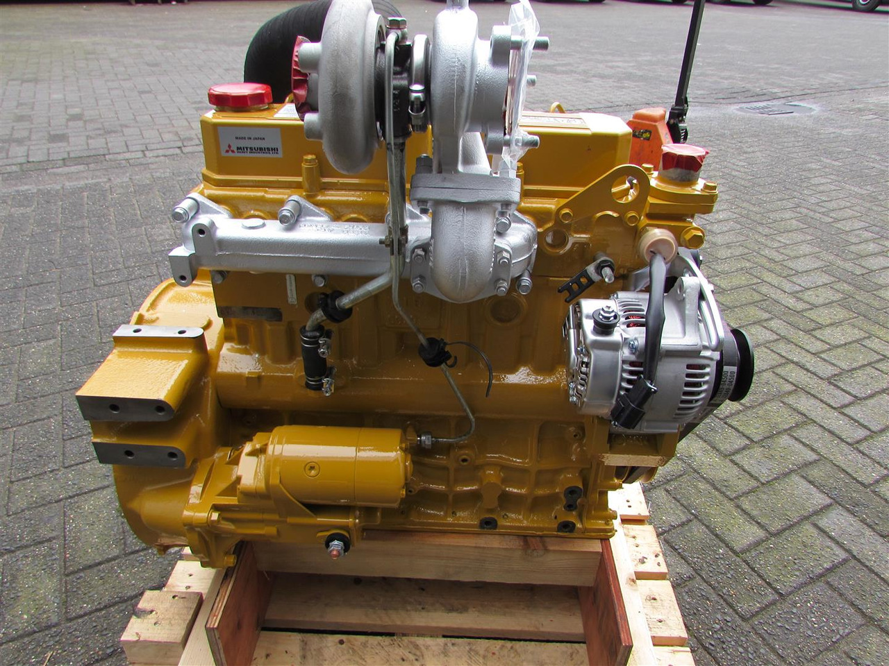 CATERPILLAR / MITSUBISHI RECON S4S-DT73CWL CAT C3.4 55kW-2500Rpm - Motor por Pá carregadora: foto 5 CATERPILLAR / MITSUBISHI RECON S4S-DT73CWL CAT C3.4 55kW-2500Rpm - Motor por Pá carregadora: foto 5