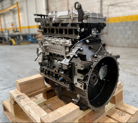 Isuzu 4HK1 long block( Stage 3A / Tier 3) - Motor por Escavadeira: foto 1 Isuzu 4HK1 long block( Stage 3A / Tier 3) - Motor por Escavadeira: foto 1