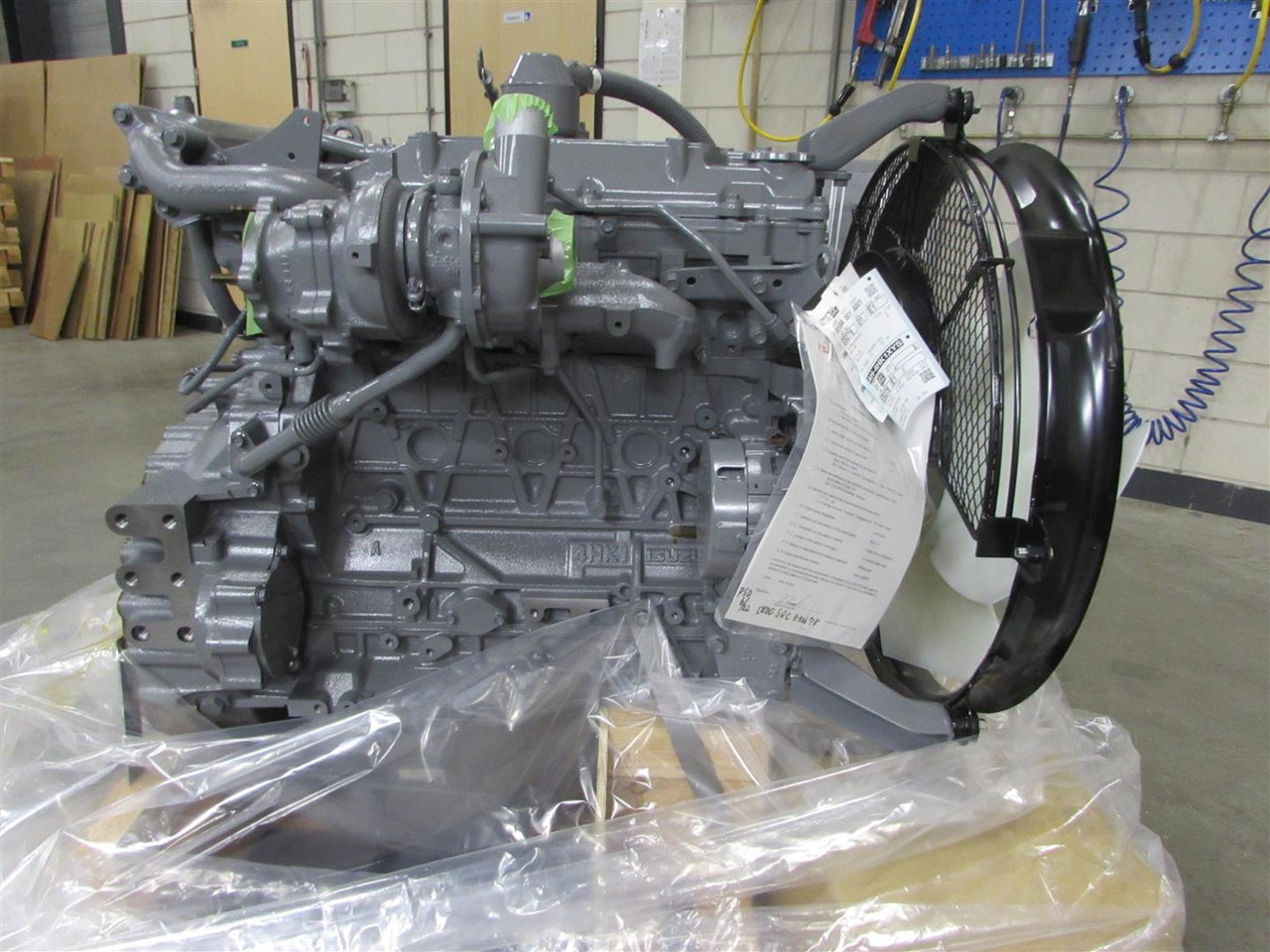 Isuzu 4HK1XYSA-01 - 02 - 04 - Motor por Escavadeira: foto 1 Isuzu 4HK1XYSA-01 - 02 - 04 - Motor por Escavadeira: foto 1