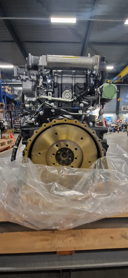 Isuzu 4HK1XYSJ-01-02-03 - Motor por Escavadeira: foto 4 Isuzu 4HK1XYSJ-01-02-03 - Motor por Escavadeira: foto 4