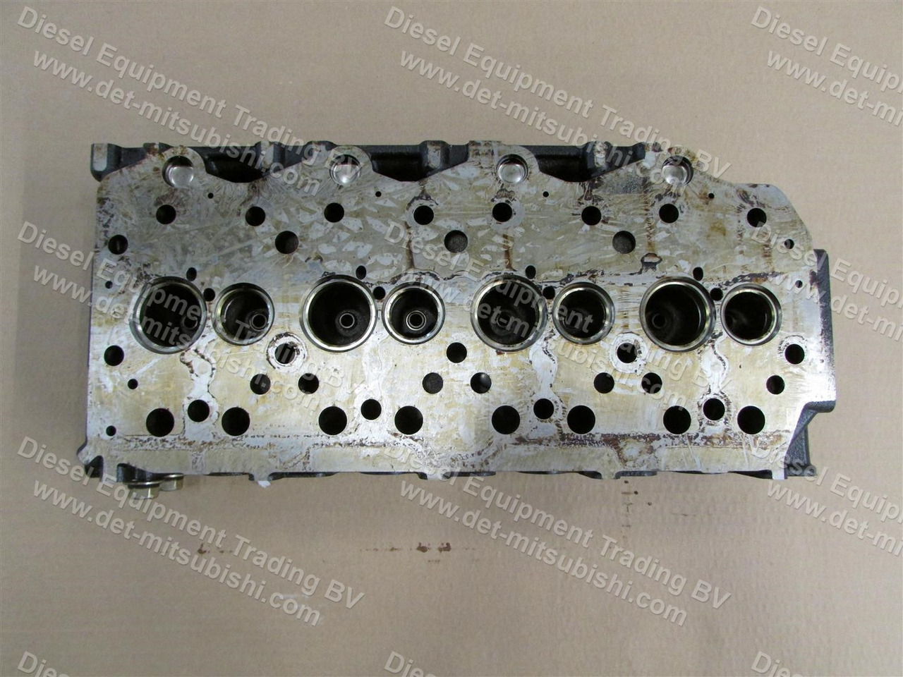 MITSUBISHI HEAD ASM; CYLINDER D04EG (W/O VALVES) - Cabeça do motor por Equipamento industrial: foto 2 MITSUBISHI HEAD ASM; CYLINDER D04EG (W/O VALVES) - Cabeça do motor por Equipamento industrial: foto 2