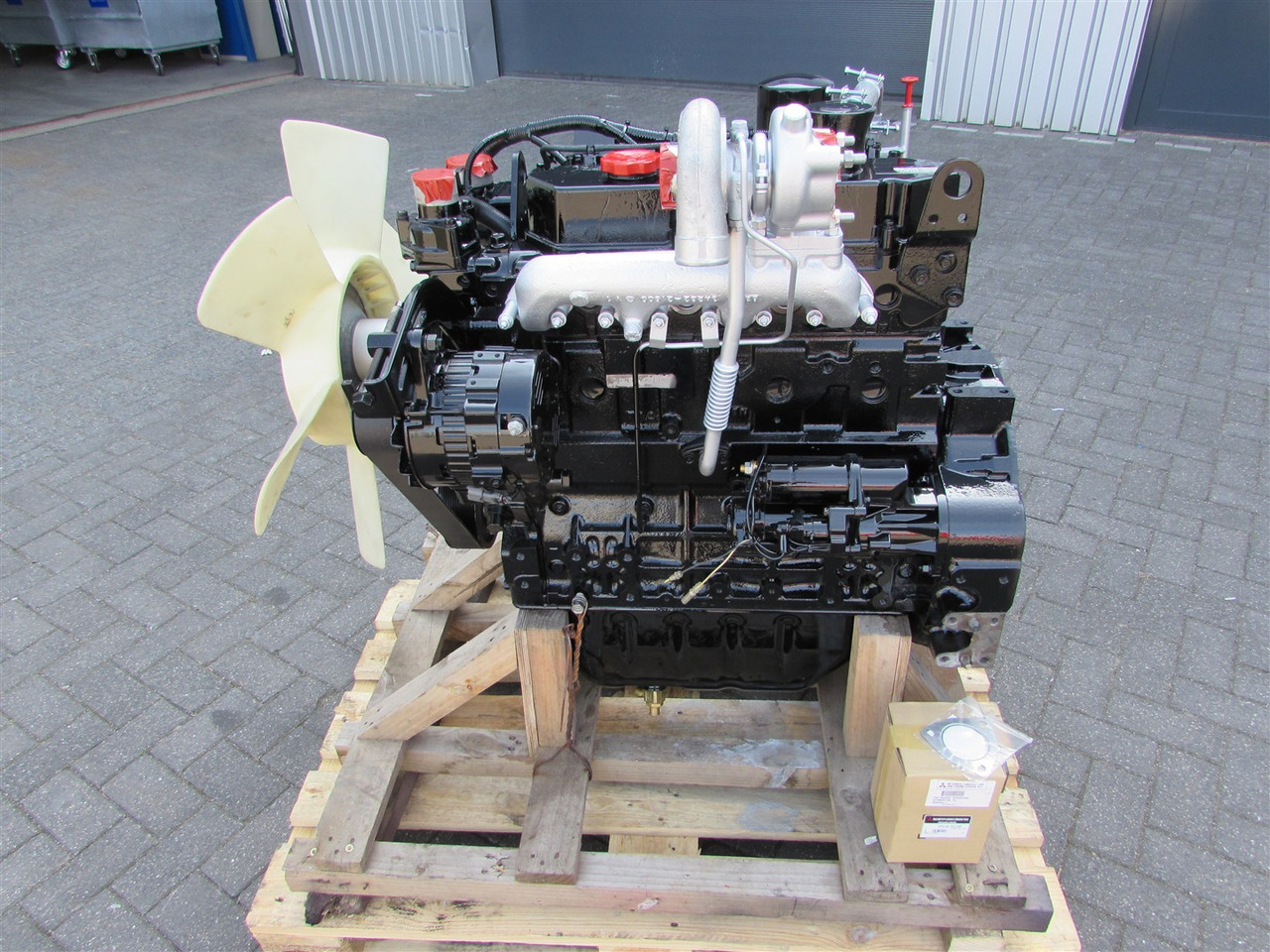 Mitsubishi RECON D04FR -KDP2TAAC / D04FR 74Kw @ 2000 rpm - Motor por Escavadeira: foto 1 Mitsubishi RECON D04FR -KDP2TAAC / D04FR 74Kw @ 2000 rpm - Motor por Escavadeira: foto 1