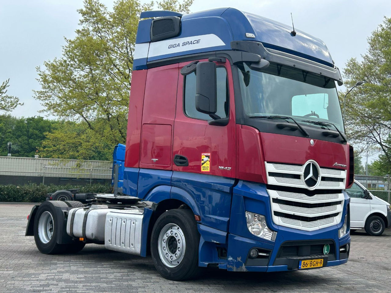 Mercedes-Benz Actros Euro 6 / BJ. 2015 / APK - Tractor: foto 2 Mercedes-Benz Actros Euro 6 / BJ. 2015 / APK - Tractor: foto 2