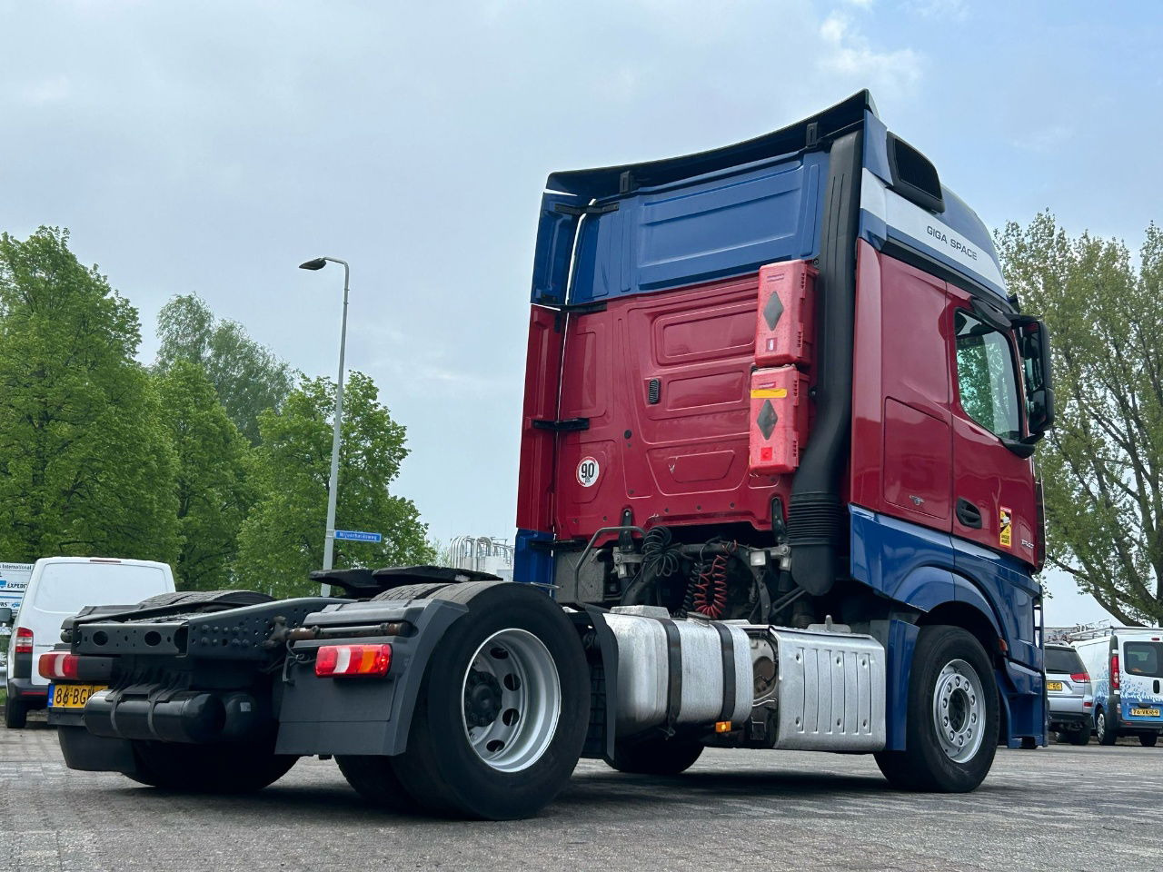 Mercedes-Benz Actros Euro 6 / BJ. 2015 / APK - Tractor: foto 3 Mercedes-Benz Actros Euro 6 / BJ. 2015 / APK - Tractor: foto 3