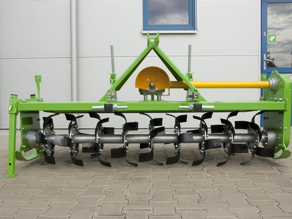 Bomet Bodenfräsen / Rotary tiller / Rotavator / Vangatrice / Rastrillo / Культиватор / Glebogryzarka 2 m - Fresa agrícola: foto 1 Bomet Bodenfräsen / Rotary tiller / Rotavator / Vangatrice / Rastrillo / Культиватор / Glebogryzarka 2 m - Fresa agrícola: foto 1