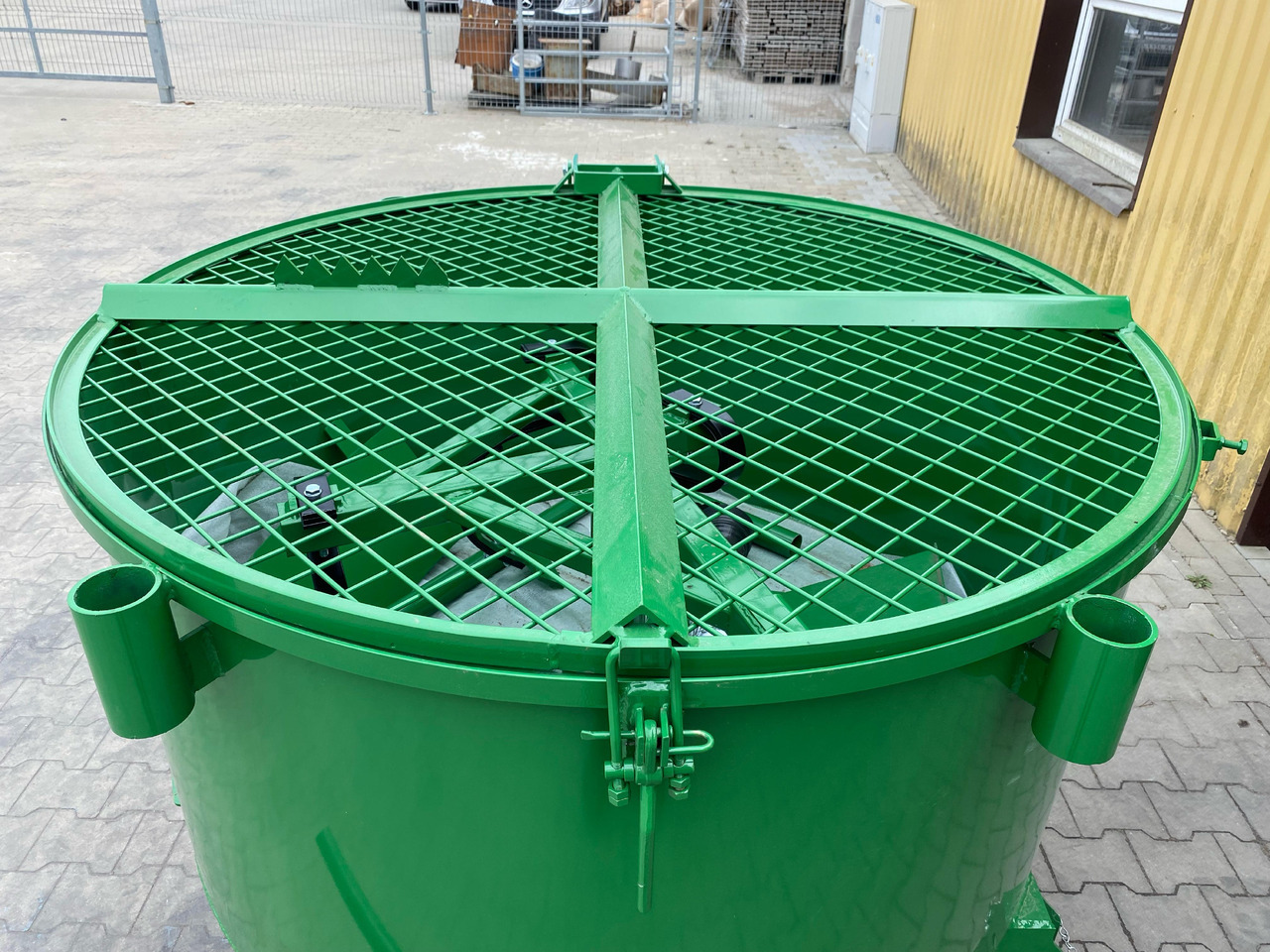 Leasing de DC Betonmischer / Hydraulic concrete mixer / Malaxeur à béton hydraulique / Betoniera / Бетономешалка с гидравлическим приводом / Betoniarka hydrauliczna 800 l DC Betonmischer / Hydraulic concrete mixer / Malaxeur à béton hydraulique / Betoniera / Бетономешалка с гидравлическим приводом / Betoniarka hydrauliczna 800 l: foto 15