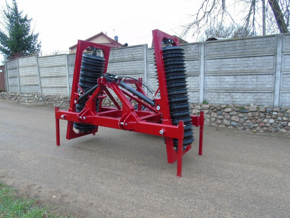 Darmex Cambridge-Walze / Roller / Rouleau / Rullo / Вал / Wał 4 m - Rolo agricola: foto 1 Darmex Cambridge-Walze / Roller / Rouleau / Rullo / Вал / Wał 4 m - Rolo agricola: foto 1