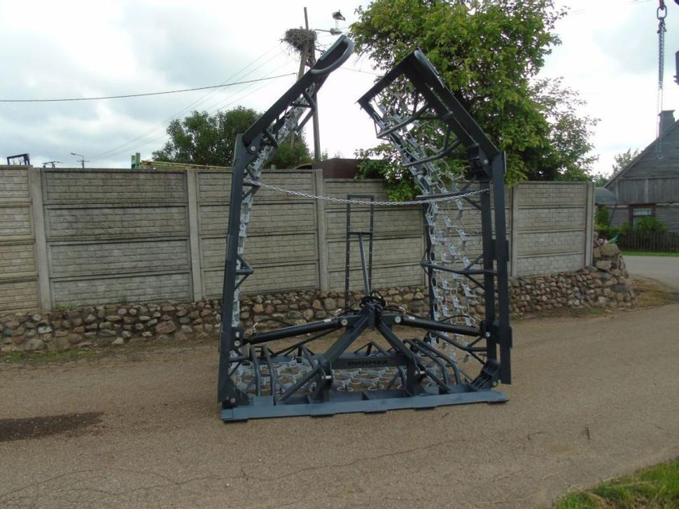 Darmex Wiesenegge / Meadow harrow / Herse de prairie / Strigliatrice / Полевая волокуша / Włóka łąkowa 9 m - Grade para prados: foto 1 Darmex Wiesenegge / Meadow harrow / Herse de prairie / Strigliatrice / Полевая волокуша / Włóka łąkowa 9 m - Grade para prados: foto 1