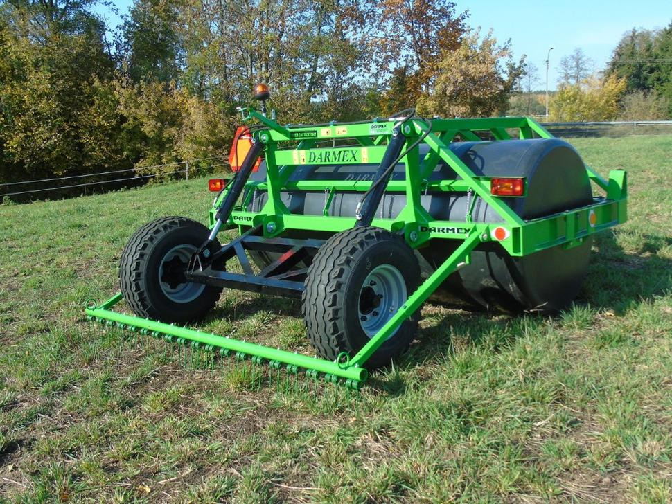 Darmex Wiesenwalze / Meadow roller / Rouleau de prairie / Rullo liscio / Каток луговой / Wał łąkowy 3 m - Rolo agricola: foto 4 Darmex Wiesenwalze / Meadow roller / Rouleau de prairie / Rullo liscio / Каток луговой / Wał łąkowy 3 m - Rolo agricola: foto 4