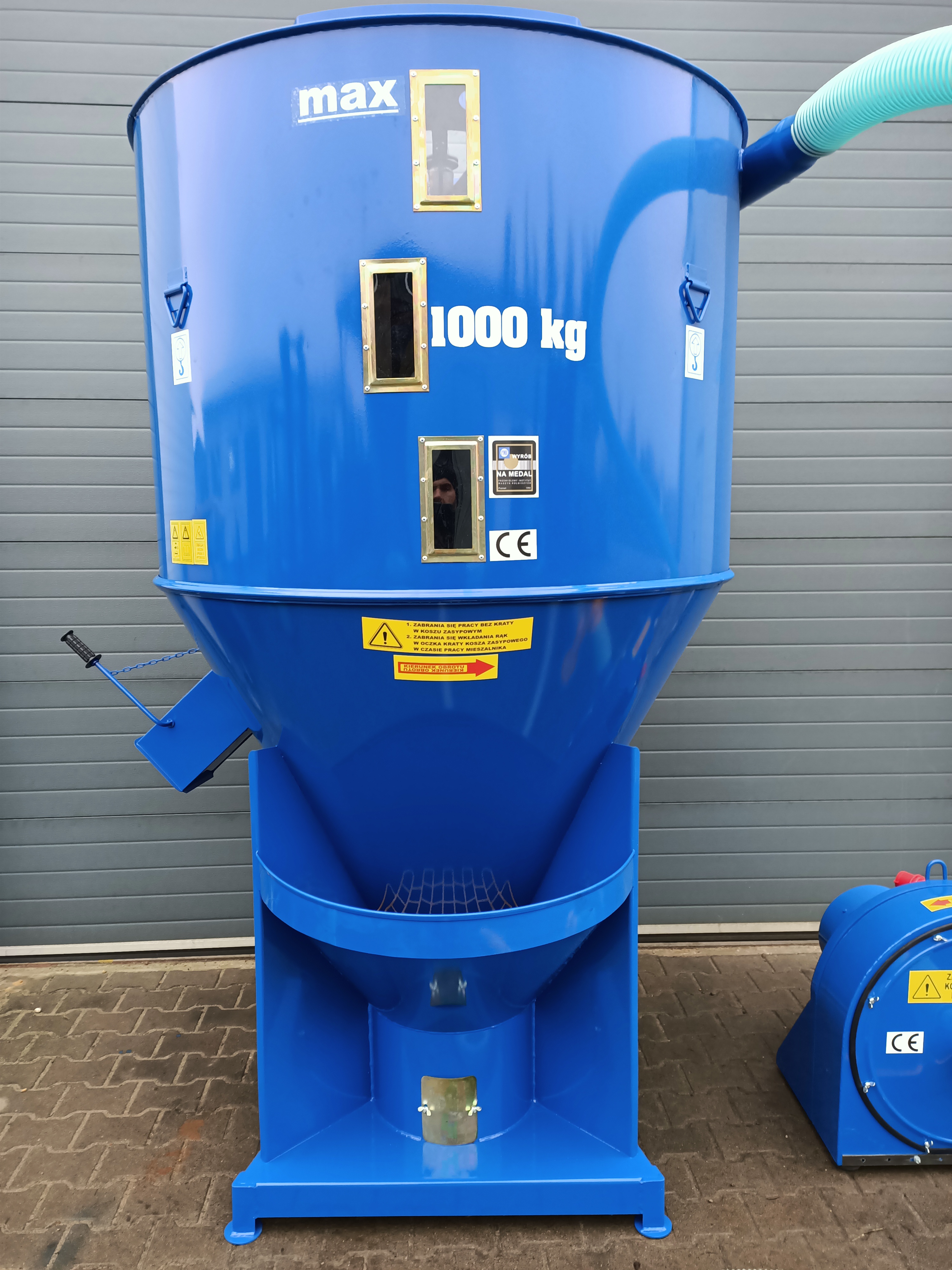 Equipamento de gado novo Dozamech Getreidemischanlage / Feed mixer / Melangeuse de fourrage / Miscelatore di mangime / Кормосмеситель / Mieszalnik H-033/2 1000 kg: foto 10