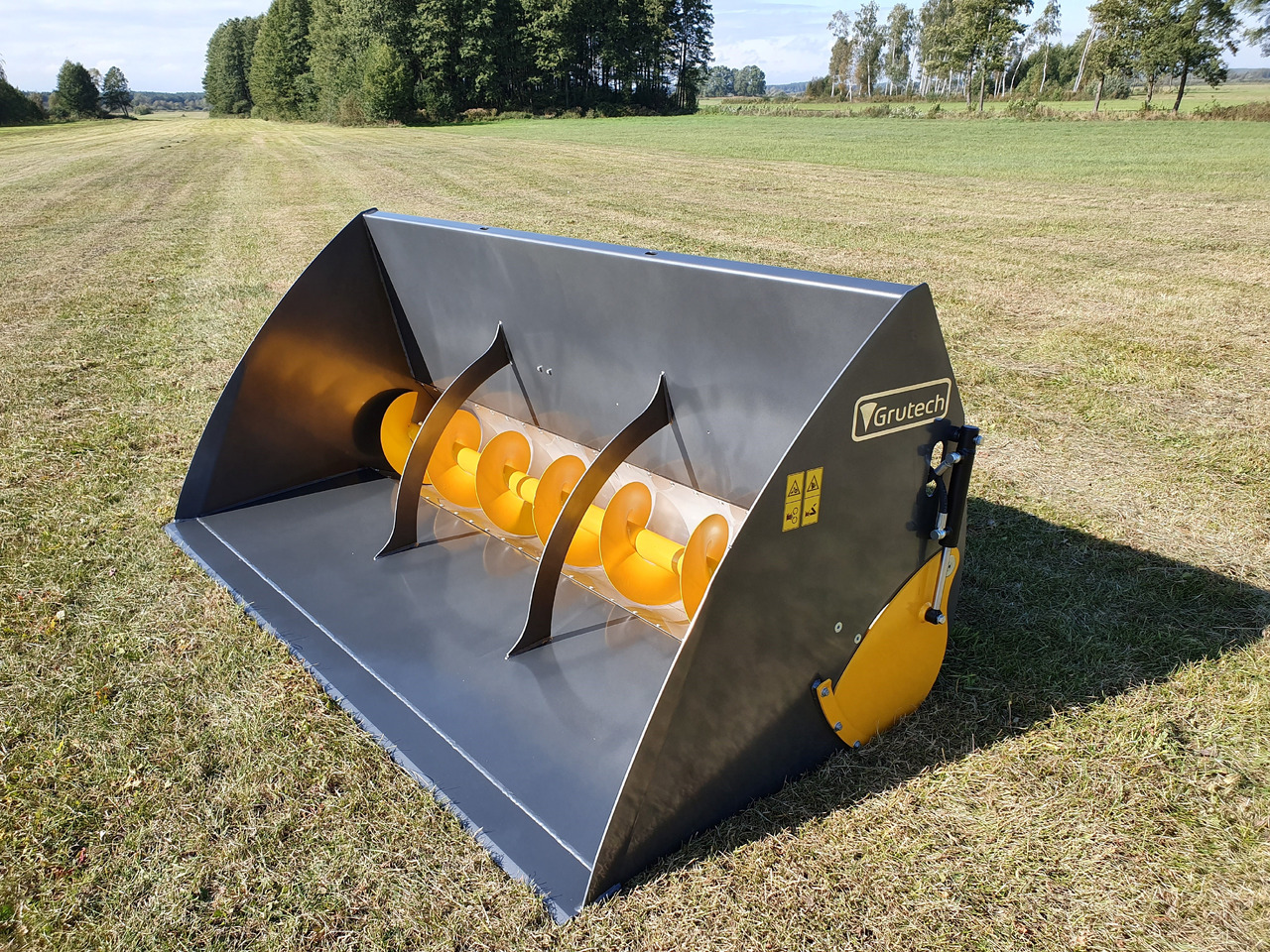 Grutech Futterverteiler / Bucket with screw / Godet avec vis / Cazo con sinfín / Benna con coclea / Ковш со шнеком / Łyżka ze ślimakiem 1,6 m - Balde para carregadeiras por Máquina agrícola: foto 1 Grutech Futterverteiler / Bucket with screw / Godet avec vis / Cazo con sinfín / Benna con coclea / Ковш со шнеком / Łyżka ze ślimakiem 1,6 m - Balde para carregadeiras por Máquina agrícola: foto 1