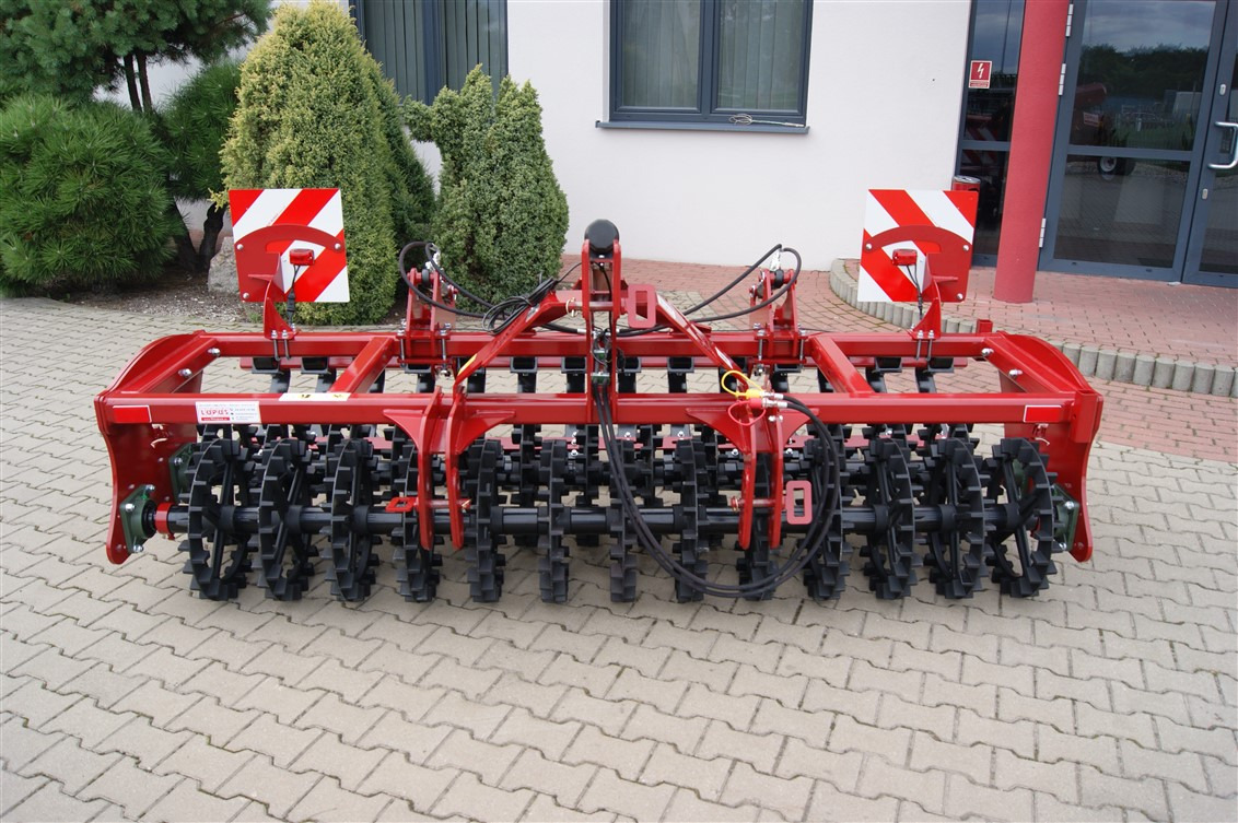 Lupus Crosskillwalze / Crosskill roller / Rouleau tandem avant Crosskill / Rodillo tándem delantero Wał przedni tandem Crosskill 3 m - Rolo agricola: foto 5 Lupus Crosskillwalze / Crosskill roller / Rouleau tandem avant Crosskill / Rodillo tándem delantero Wał przedni tandem Crosskill 3 m - Rolo agricola: foto 5