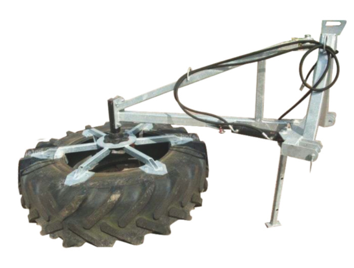 METAL-TECHNIK Futterschieber / Feed pusher / Repousse fourrage / raschietto / Подравниватель для корма / Zgarniacz do paszy - Equipamento de gado: foto 1 METAL-TECHNIK Futterschieber / Feed pusher / Repousse fourrage / raschietto / Подравниватель для корма / Zgarniacz do paszy - Equipamento de gado: foto 1